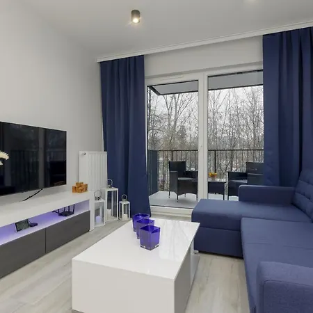 Dark Blue And Grey Apartment With Pastel Bedroom In Warsaw By Noclegi Renters Exterior foto