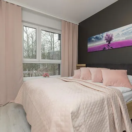 Dark Blue And Grey Apartment With Pastel Bedroom In Warsaw By Noclegi Renters Exterior foto